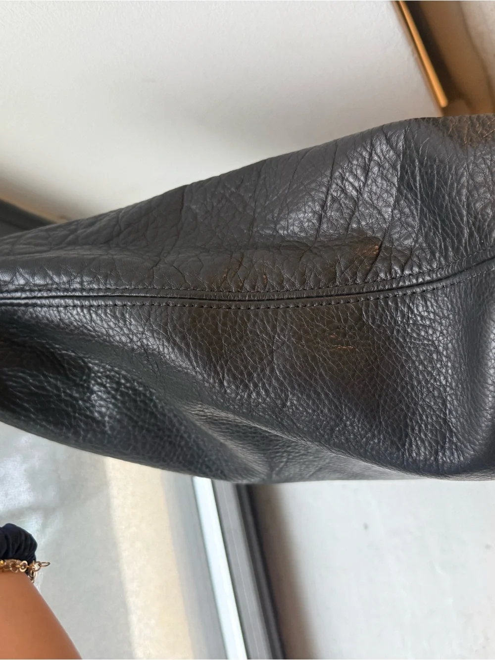 Parker Thatch Maurice Hobo - Black broken-in leather